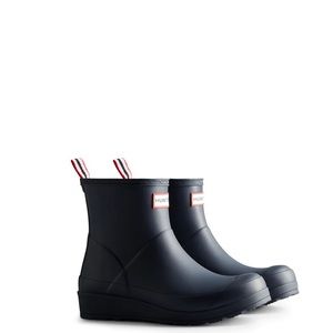 Hunter PLAY Short Rain Boots size 8 (like new)